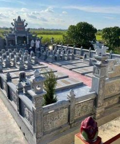 Khuôn viên lăng mộ - KLM12