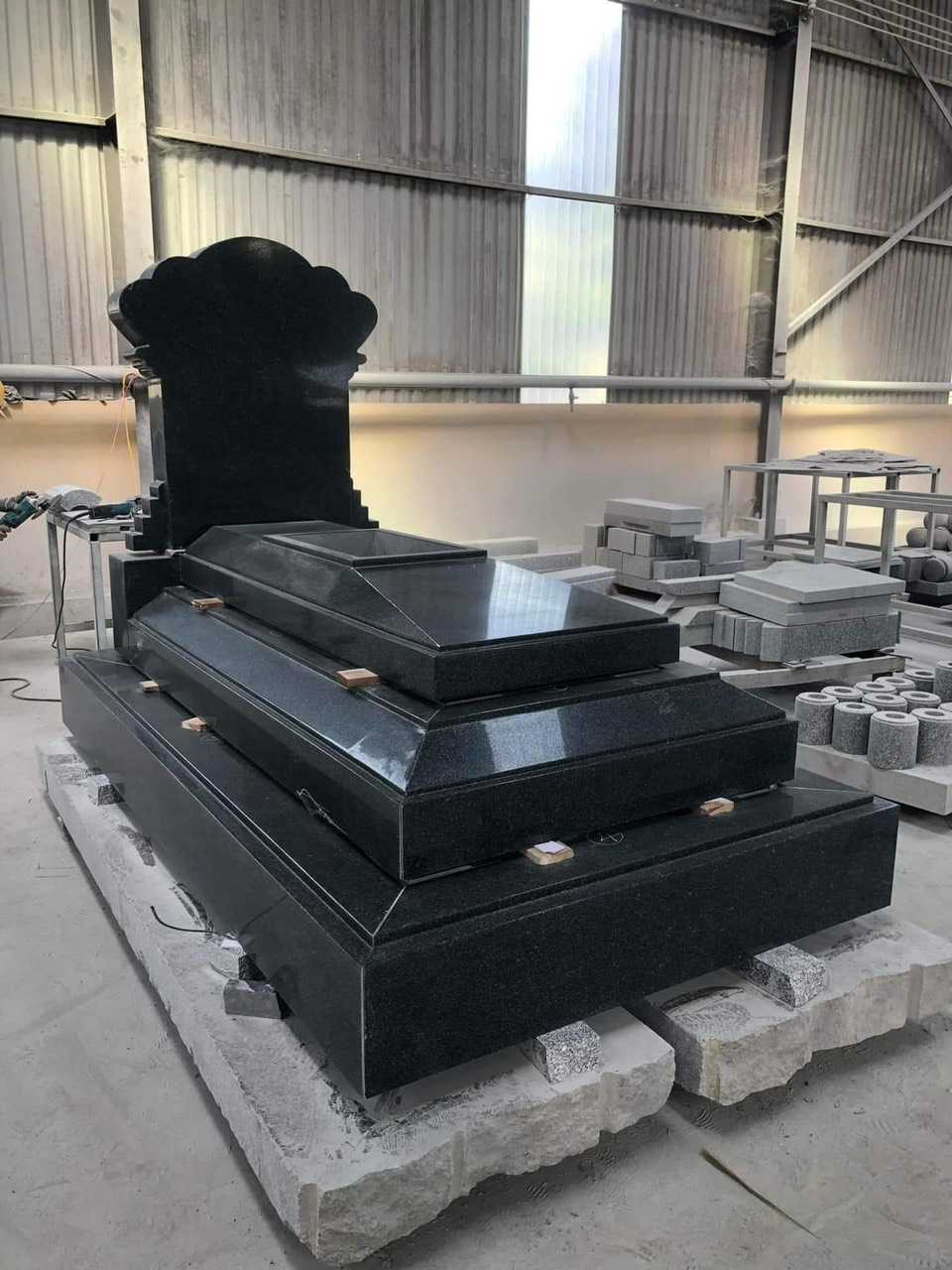 Mộ đá Hoa Cương - MHC4